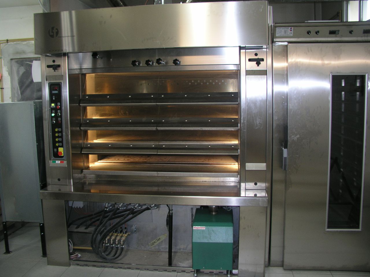 Brûleur granulés de bois PYRO 80 installé dans une boulangerie cyclothermique - Megatherm