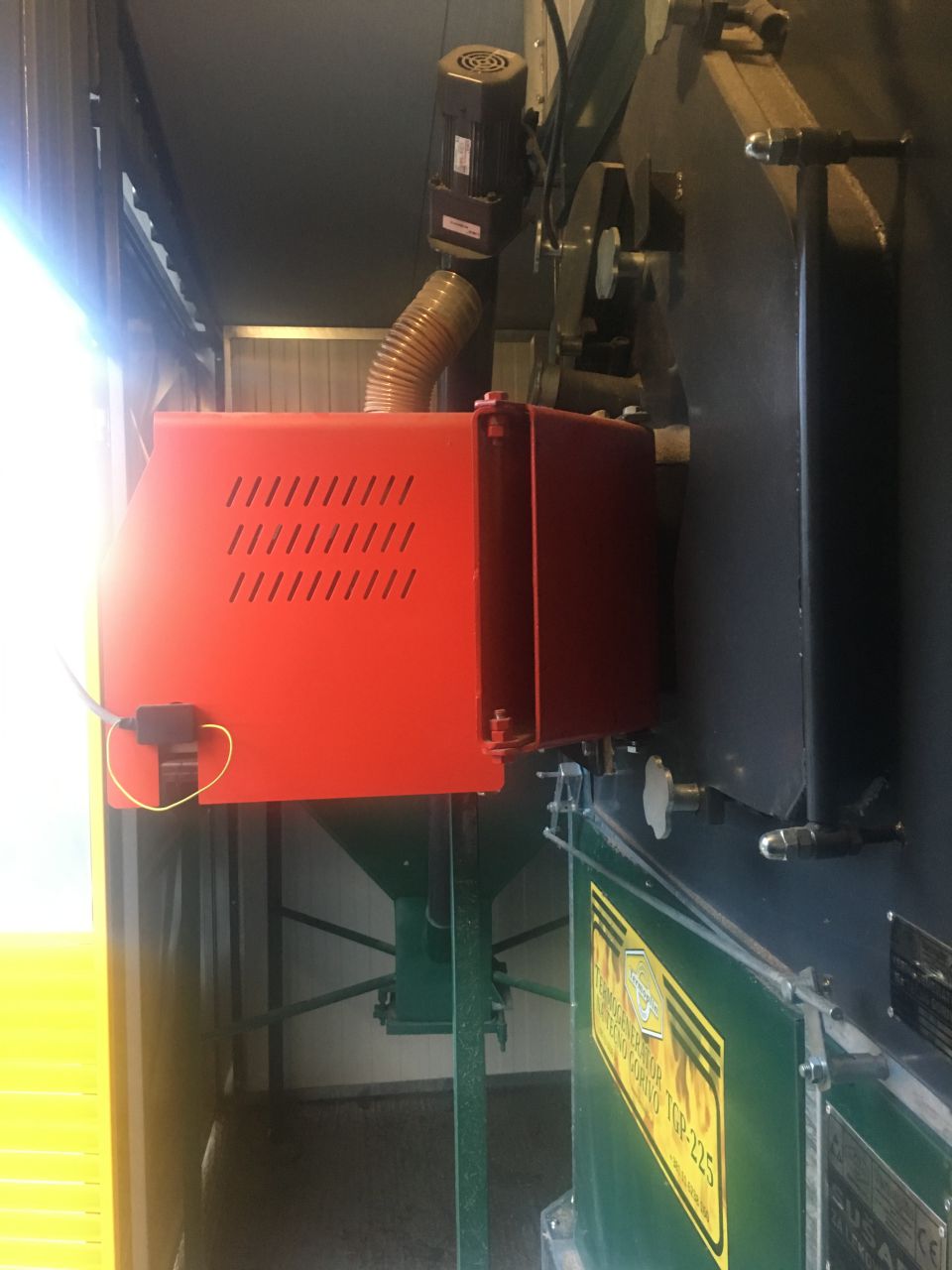 Pyro 250 Pro Instalación de Secador Quemador de Pellet en Croacia - Megatherm